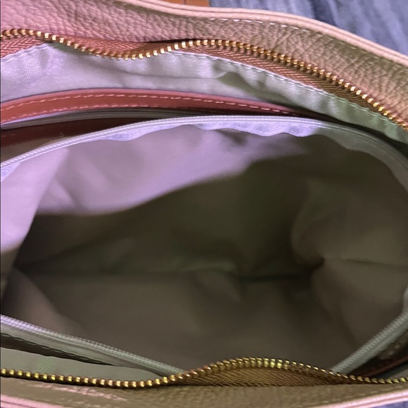 Valentina Elegant Tan Leather Women's Bag - Picture 12 of 13